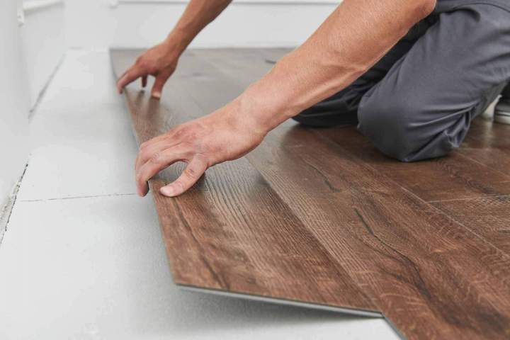 Une pose de parquet précise, conforme à vos attentes et aux normes actuelles